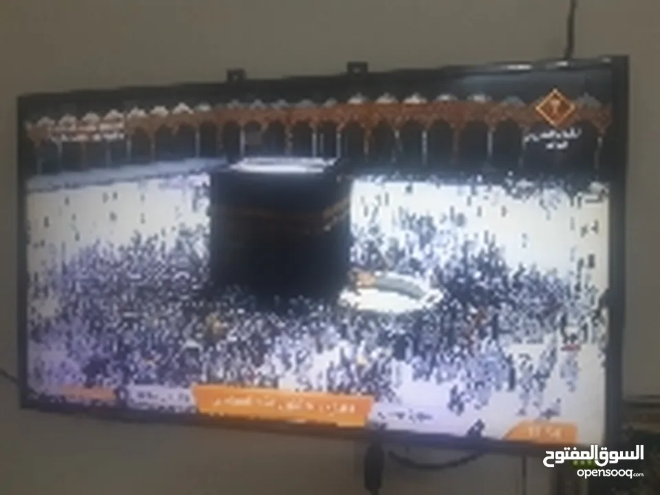 شاشة سامسونج 43 بوصة بحالة ممتازة