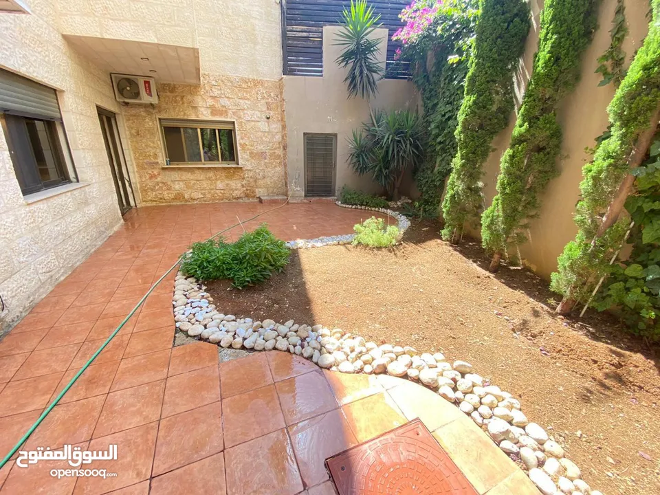 شقة واسعه في دير غبار للايجار شبه ارضي apartment for rent deir gbar