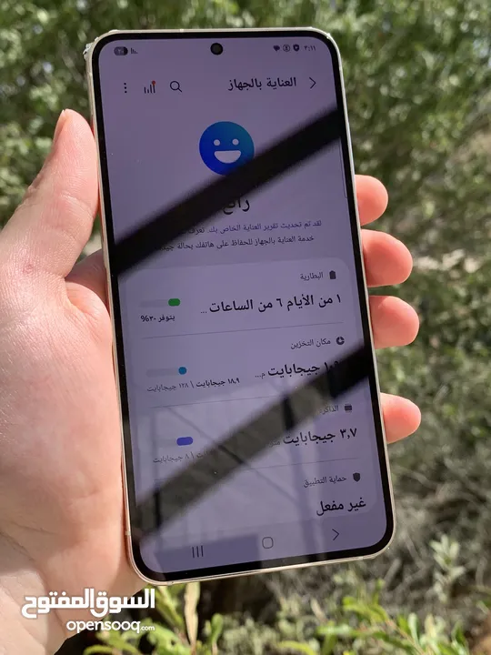 سامسونج اس 23 عادي 128 / 8 جيجا رام، جهاز مش شبه جديد بتقدر تحكي اكتر من شبه كرتونة لسا لزقته عليه
