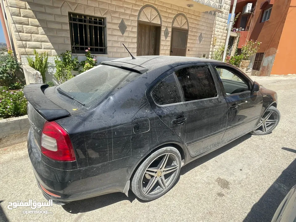 سكودا رمش برايفت 2011