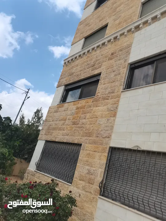 شقق  للبيع يوجد وصف بالبناء بالتفصيل مرفق بالإعلان ممكن بيع شقق وممكن العمارة كاملة