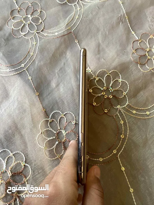 آيفون XS Max