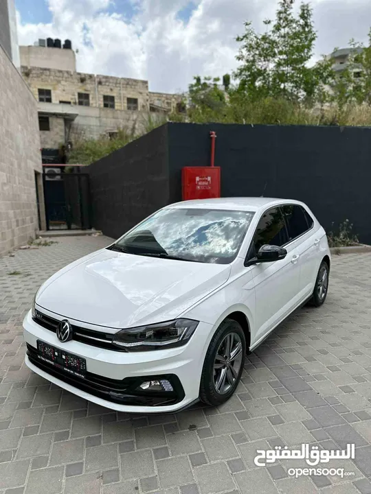 جولف 2021 لون ابيض