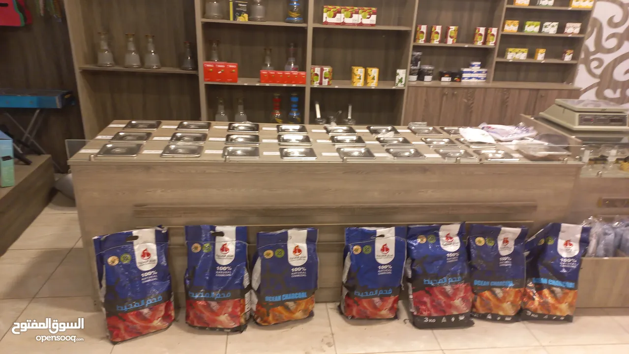 خشب ديكور لمحل اراجيل بحالة ممتازة للبيع