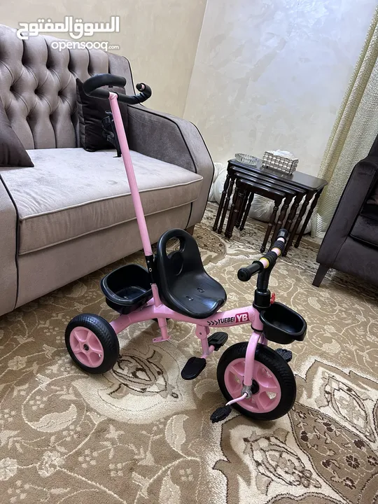 بسكليت وسكوتر وخيمة بحالة ممتازة متل الجديد