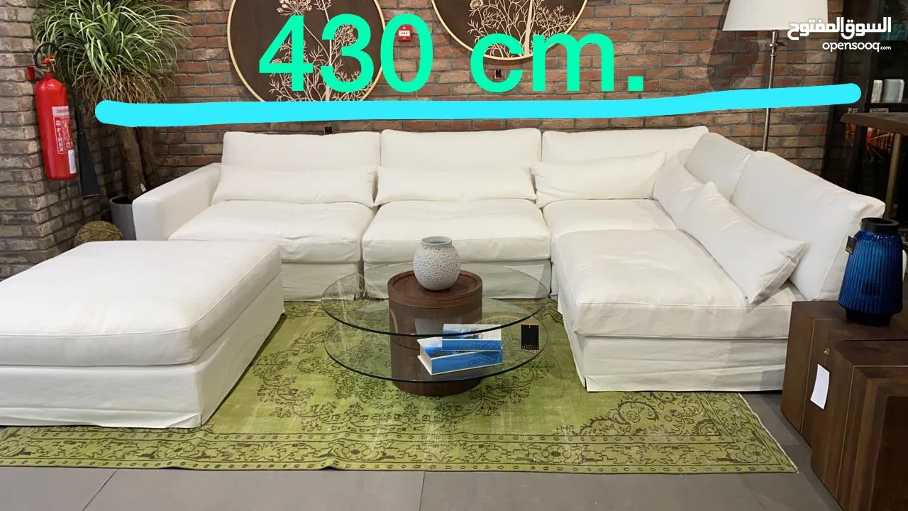 Cozy house sofa in extremely good condition