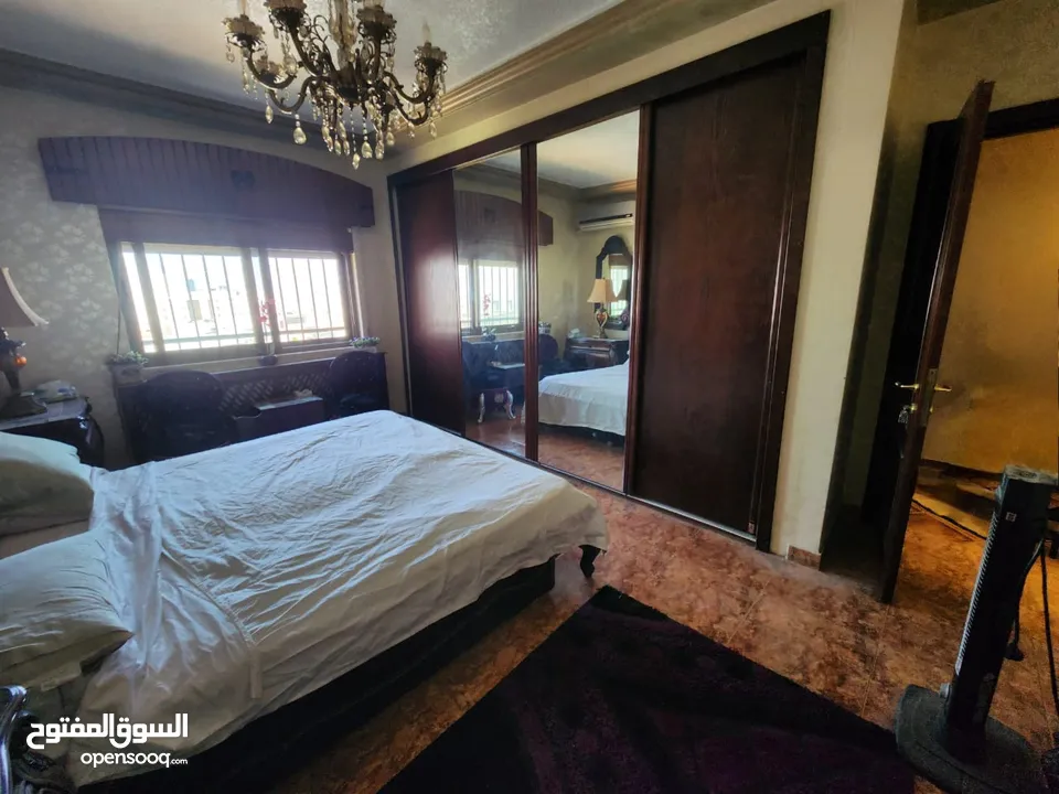 شقة استثمارية للبيع في ام اذينة - REF: 14673