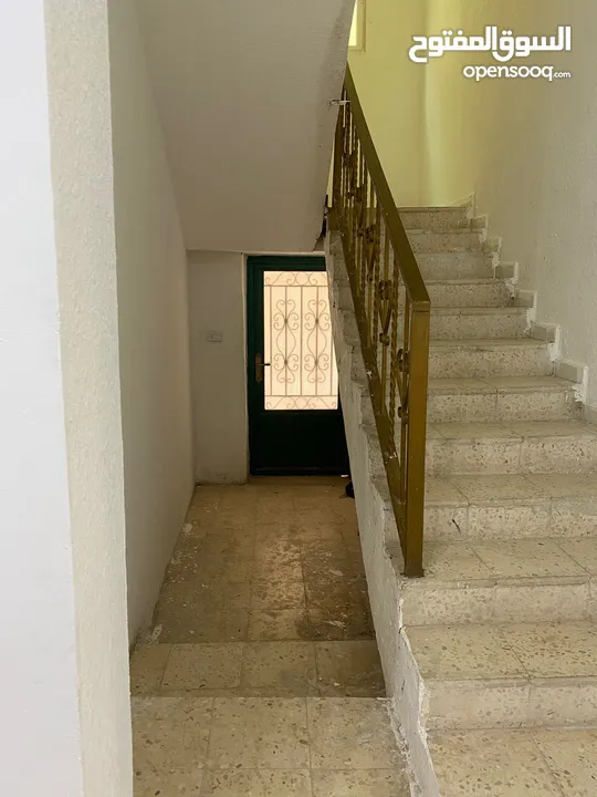 منزل مستقل في السلط المغاريب