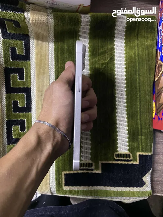 ايفون 14 بلس للبيع او البدل
