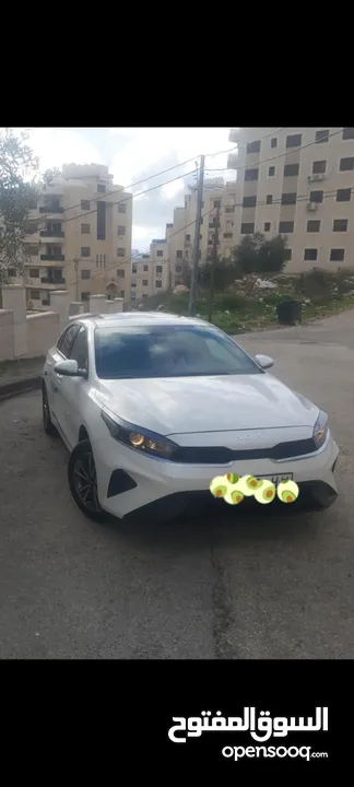 سيراتو k3 2022-2023 بنزين 8800 كيلومتر بحالة الوكالة  دهان الشركة الأصلي