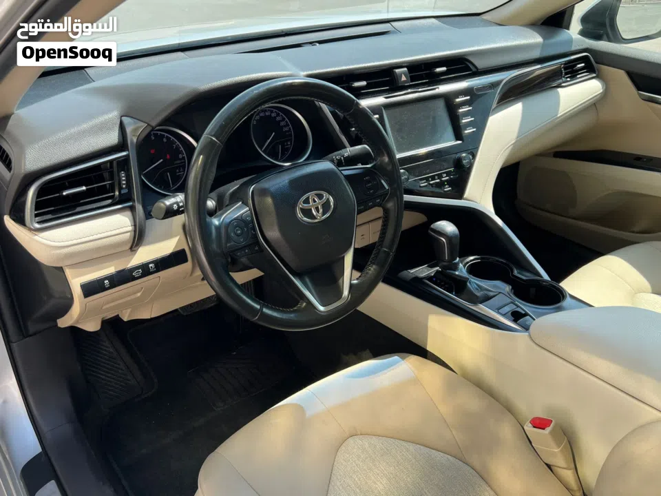 Toyota CAMRY GLE MODEL 2020 FOR SALE CLEAN TITILE