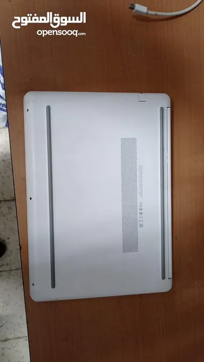 HP Notebook 14-BP   I5 8th gen مع كرت شاشة Readeon 2 GB