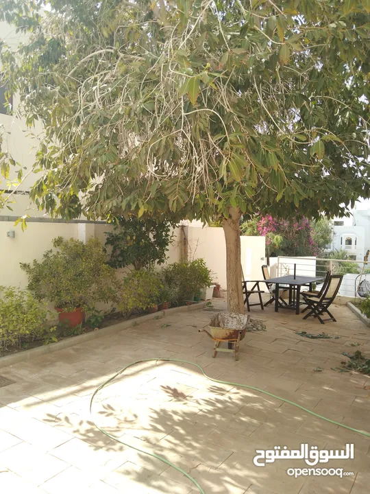6Me73BHK Fanciful townhouse for rent located in Qurom