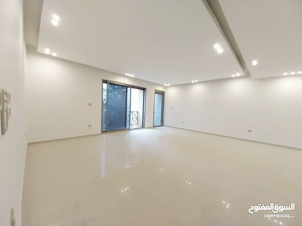 شقة غير مفروشة للإيجار 409م2 ( Property 19040 ) سنوي فقط