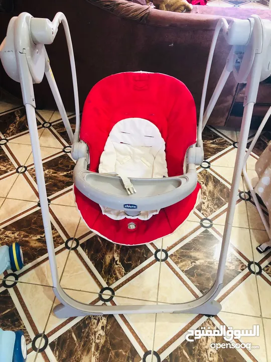 مرجيحة chicco شغالة بحاجة لغطاء البكريه نطنيطة شغاله بحالة ممتازة نوعة فيشر برايز اوروبي سرير هزاز