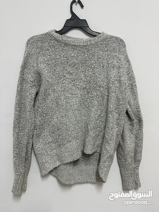 ملابس نسائية مستعمل شبه جديد