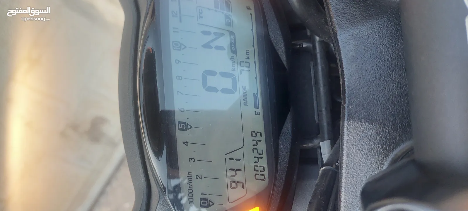 سوزوكي GSX-S750 AMO