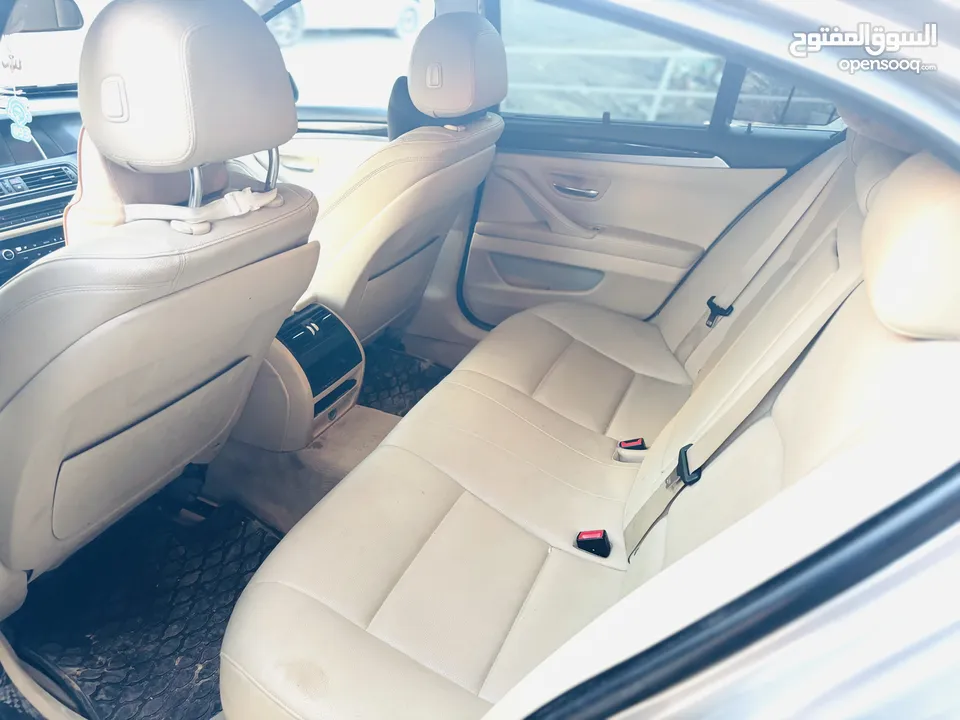 BMW520i f10 سيارة  للبيع  موديل 2014 بسبب التبديل