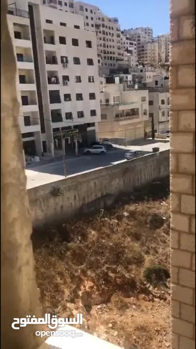 شقة مفروشة جزئيا للبيع نابلس - مساحة 100 م2