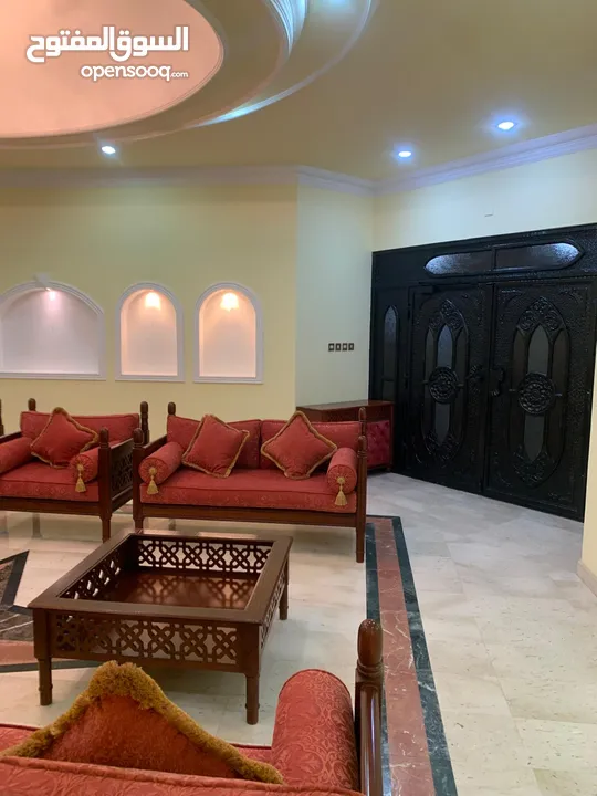 للإيجار فيلا فاخرة في منطقة الرفاع الشمالي For rent, a luxury villa in the northern Riffa area