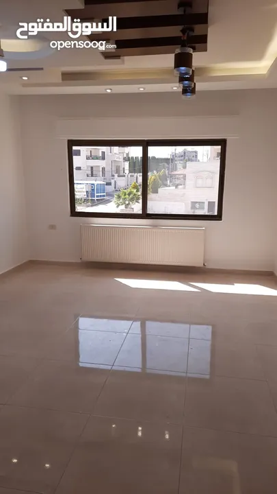شقة للإبجار