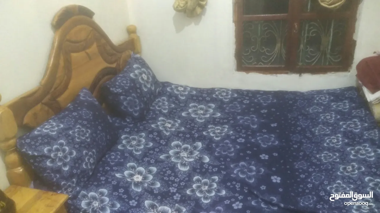 غرفه نوم سويدي مستخدم تشتي مفاقده