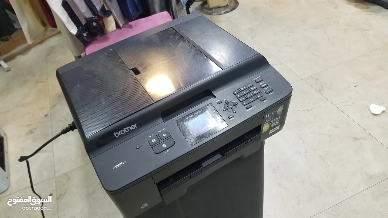 طابعة ملونة مع ويرلس وحبر وسكانر فقط
