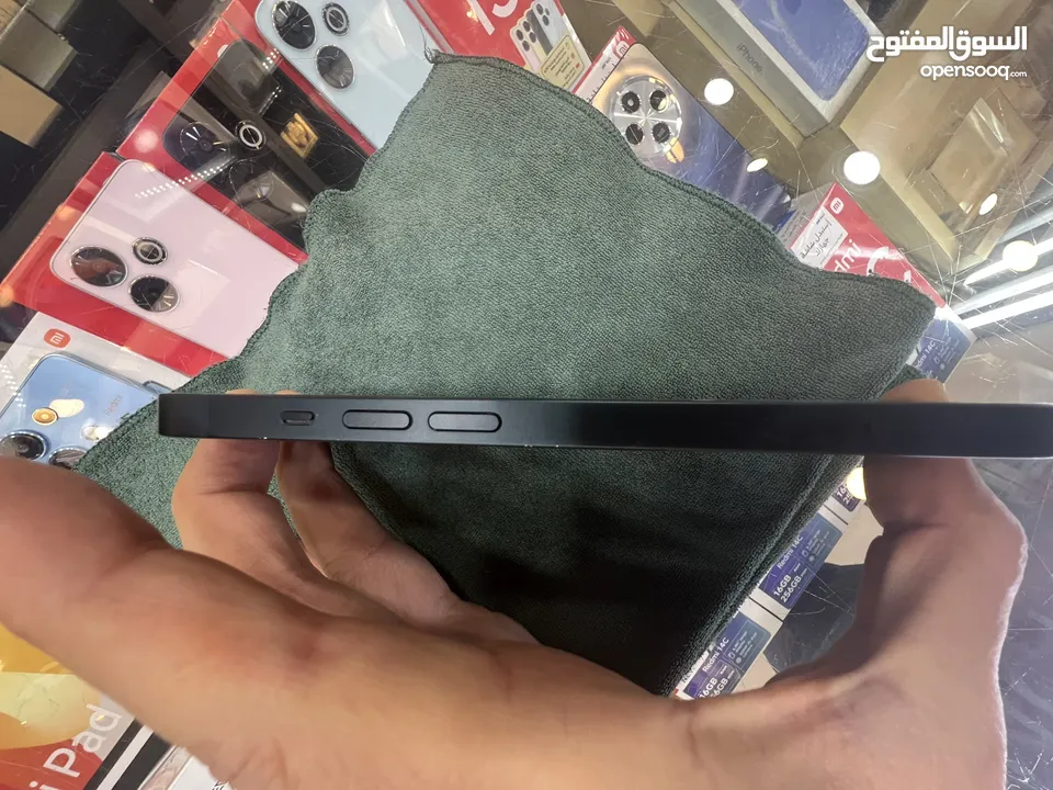 مستعمل بطارية اصلية iPhone 13-128GB التفاصيل داخل الاعلان