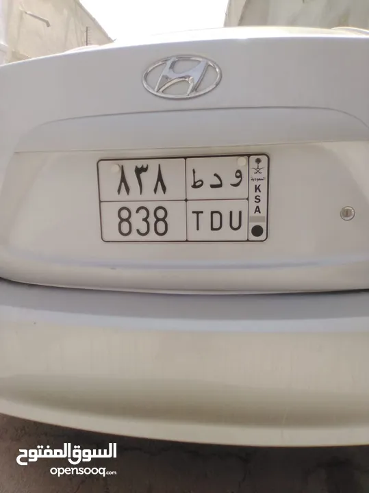 لوحة سيارة للبيع 838