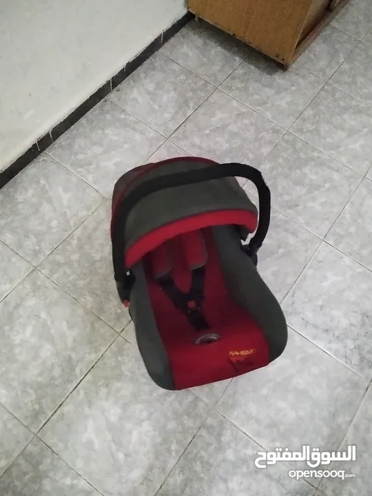 كوت اطفال للبيع بحاله جيده وبسعر ممتاز