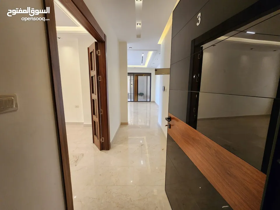 شقة ارضية للبيع في منطقة الصنوبر - ref : 14432