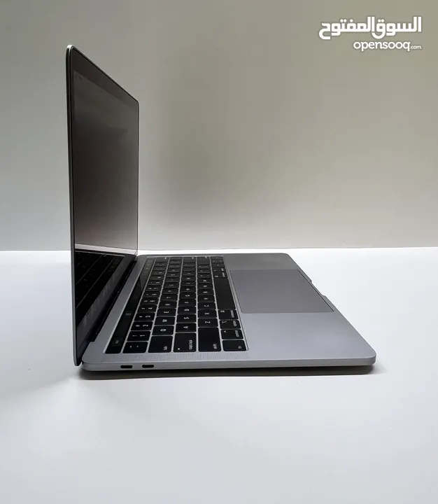 Macbook pro A1989 2018, i5 8th, 8gb Ram, 512gb ssd
