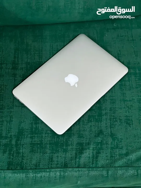 MacBook air 11-inch 2015
