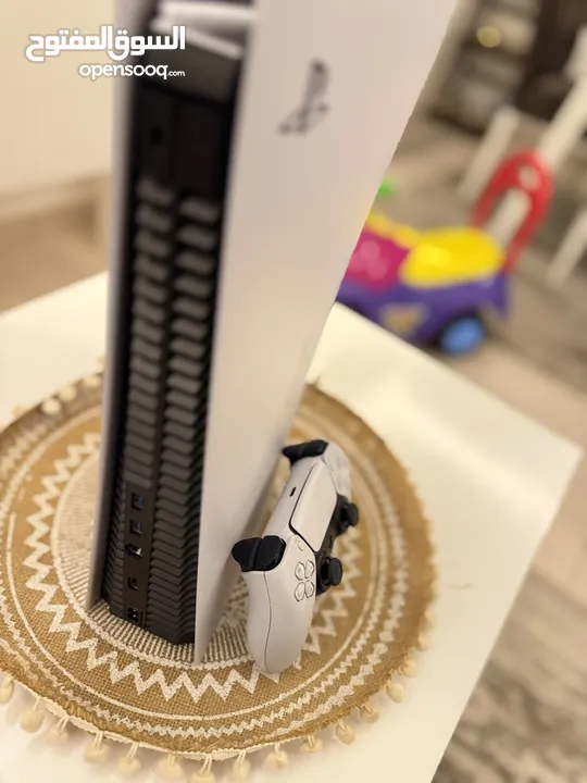 بلايستيشن 5 نظيف جدا بحال الوكالة استعمال خفيف جدا playstation5 بليستيشن 5 نظيفة جدا بحال الوكاالة