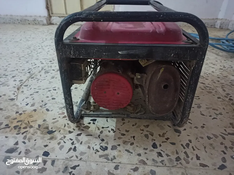 مولد كهرباء بنزين للبيع