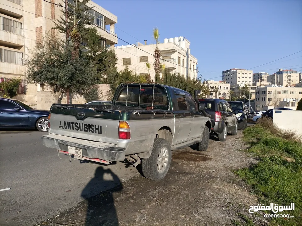 ميتسوبيشي l200 2001