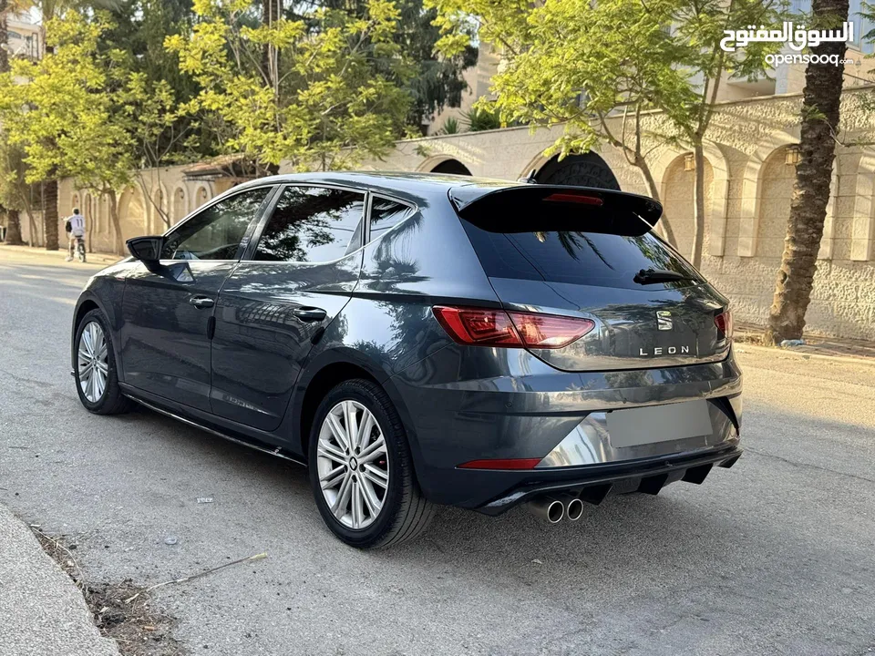 سيات ليون اكسلنس 2018