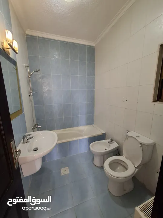 شقة غير مفروشة للإيجار  ( Property 41758 )-175046522