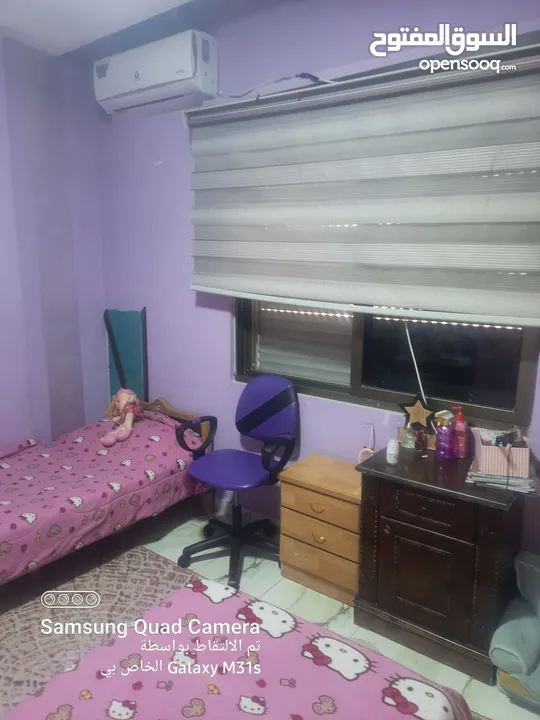 شقه طابق ثاني للبيع في ضاحيه الاستقلال
