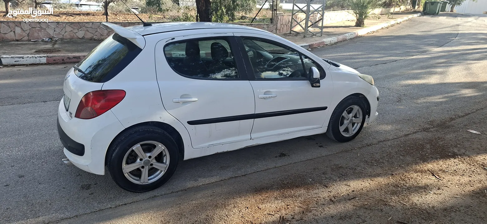 بيجو 207موديل 2009_اتومتيك _ماتور 1600-بنزين اصل برايفت _فحص الف صلاة النبي نظيفة من الاخر