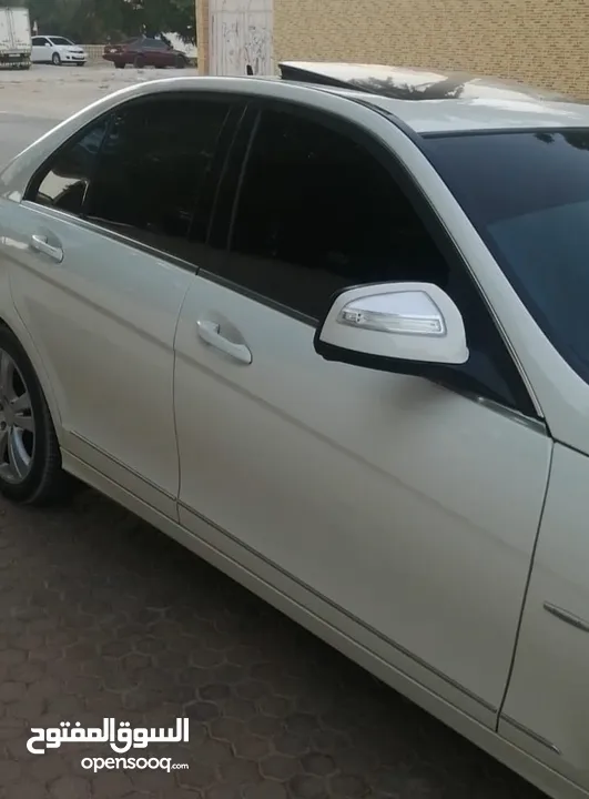 Mercedes Benz C 230 V6 2009 only 14,500AED GCC NO ACCEDINTS بدون حوادث نظيفة جدا