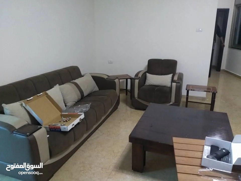 رووف صغير مفروش للايجار