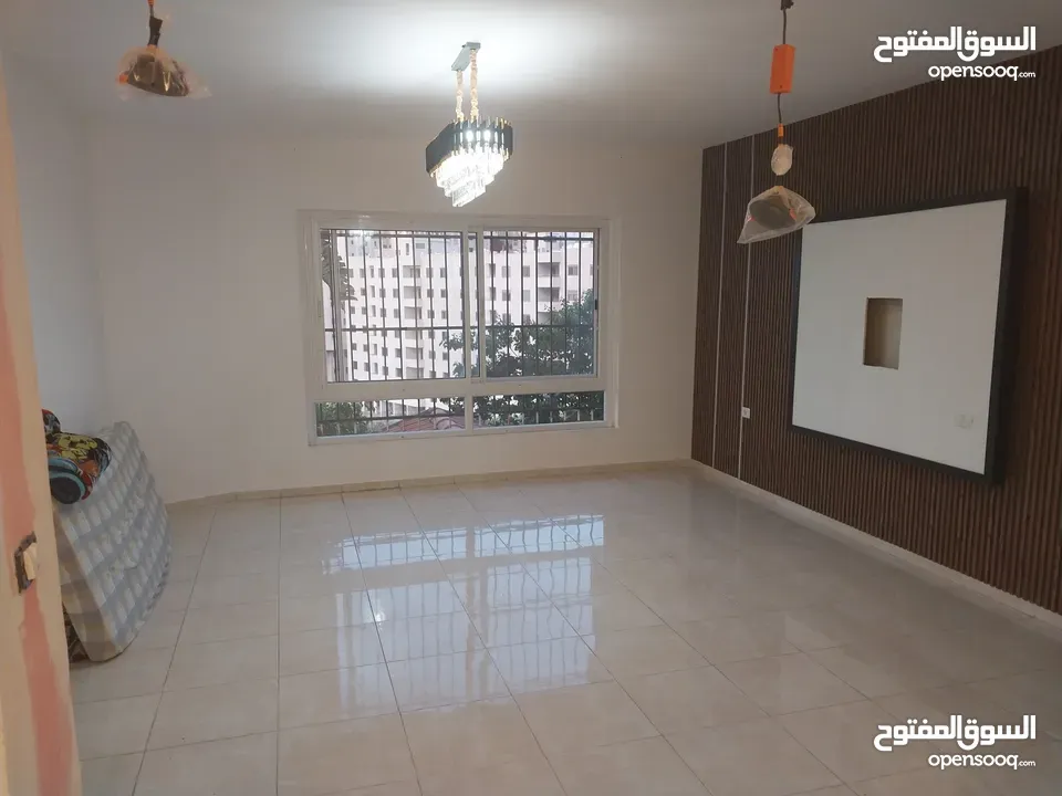 شقة للبيع في الطيرة - قرب مسجد التقوى