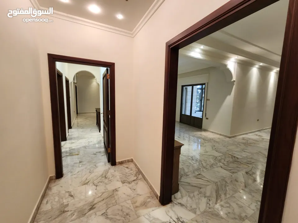 شقة فارغة للبيع في عبدون - ref : 14554