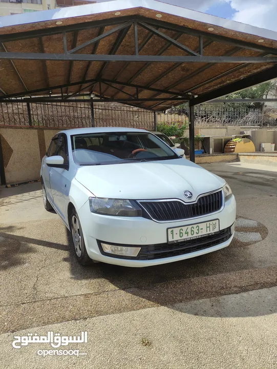 سكودا رابيد جير عادي