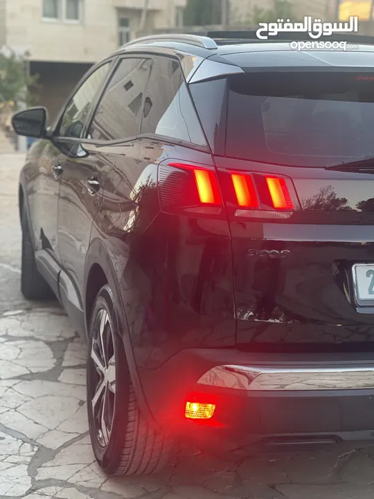 جيب بيجو 3008موديل 2019بحاله ممتازه جدا ماشي 69000ك فل الاضافات بانوراما هوك انظمه متعدده للسياقه