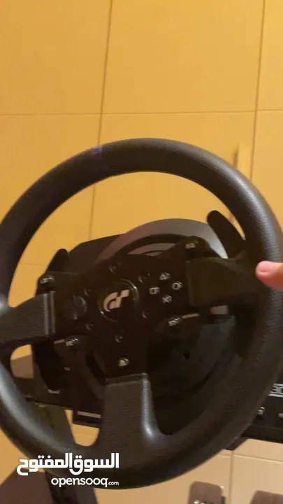 سكان Thrustmaster T300