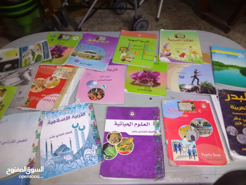 بأقل من 19 قرش   مكتبة منزلية  مختلف المواضيع والمجالات للبيع لكامل المجلدات والكتب