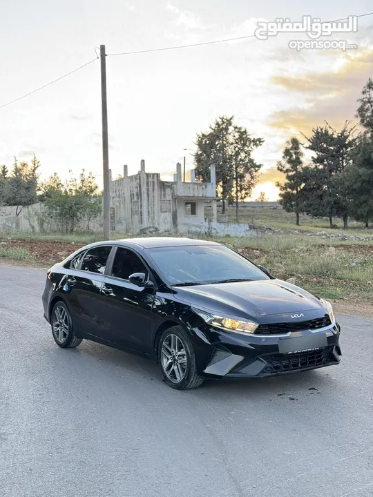 دفعه تبدأ 2400 قابل للبدل k3 2022 اسود وارد كوري فحص كامل جمرك جديد