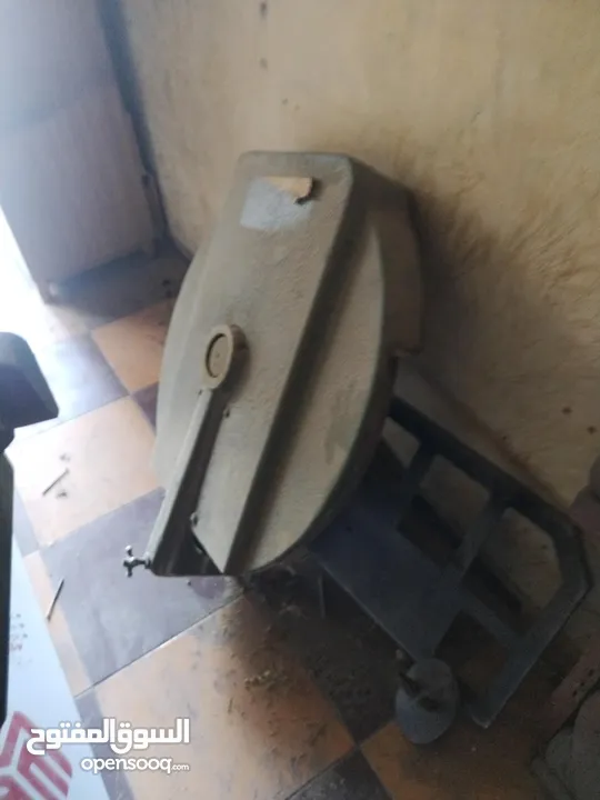 عدة نجارة بحالة الوكالة